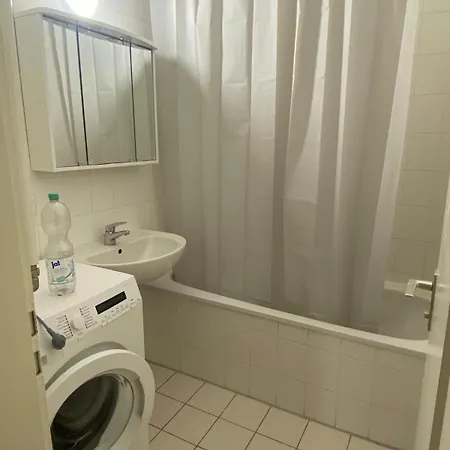 Monteur- Und Arbeiterunterkunft Mannheim-rheinau