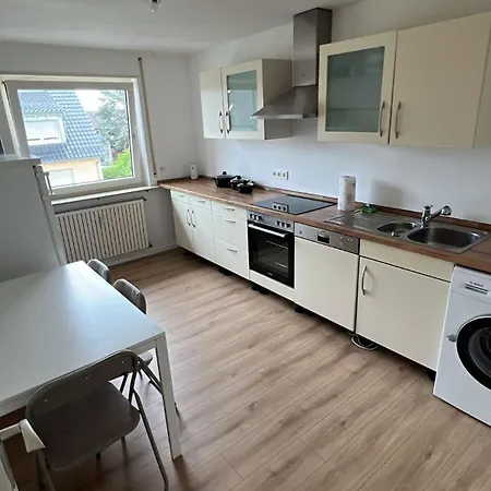 Monteur- Und Arbeiterunterkunft Mannheim-rheinau Apartment *