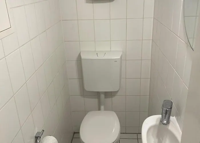 Monteur- Und Arbeiterunterkunft Mannheim-rheinau *