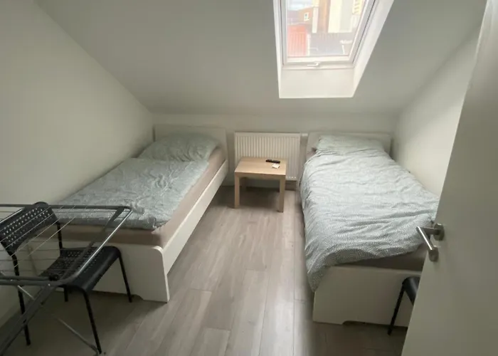 Monteur- Und Arbeiterunterkunft Mannheim-rheinau Apartamento Altrip
